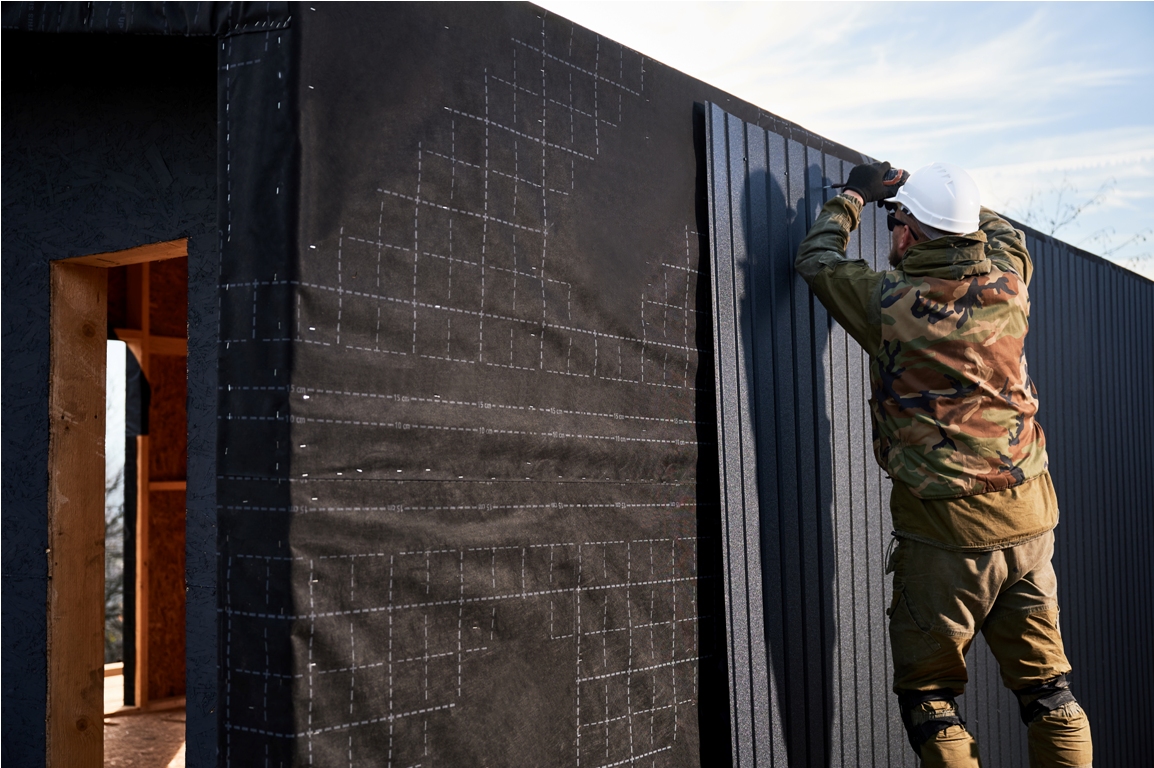 builder installing corrugated iron sheet used as f 2022 08 19 07 46 25 utc