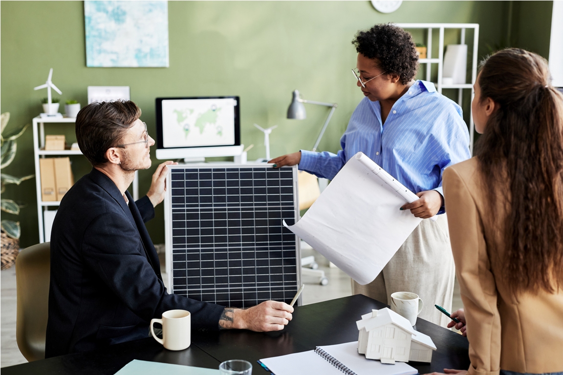 engineers working with solar panel in team 2022 09 15 22 01 01 utc