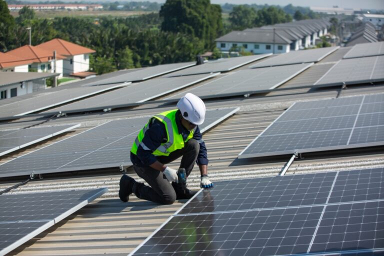 solar panel installer installing solar panels on r 2023 03 08 03 24 50 utc